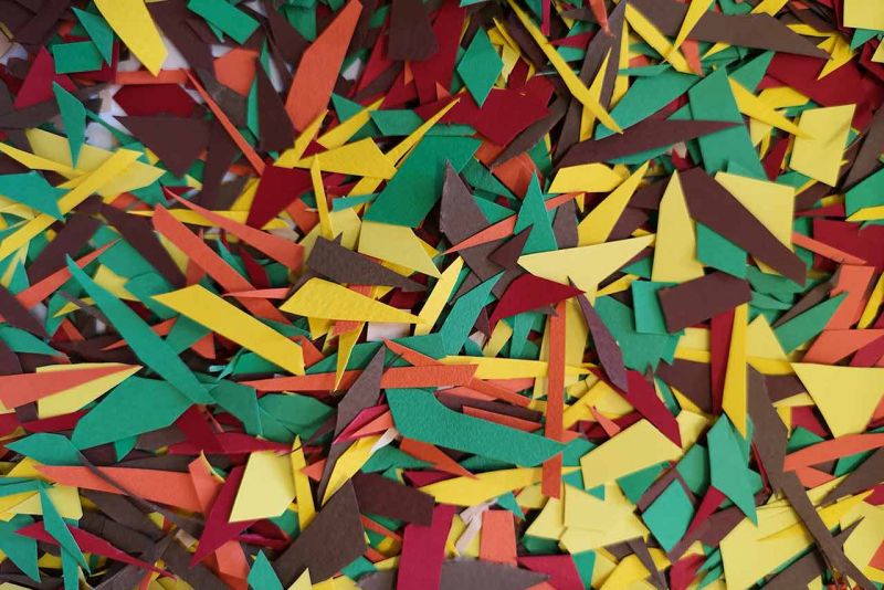 ΔΕΝΤΡΟ ΑΠΟ ΧΡΩΜΑΤΙΣΤΑ ΧΑΡΤΑΚΙΑ