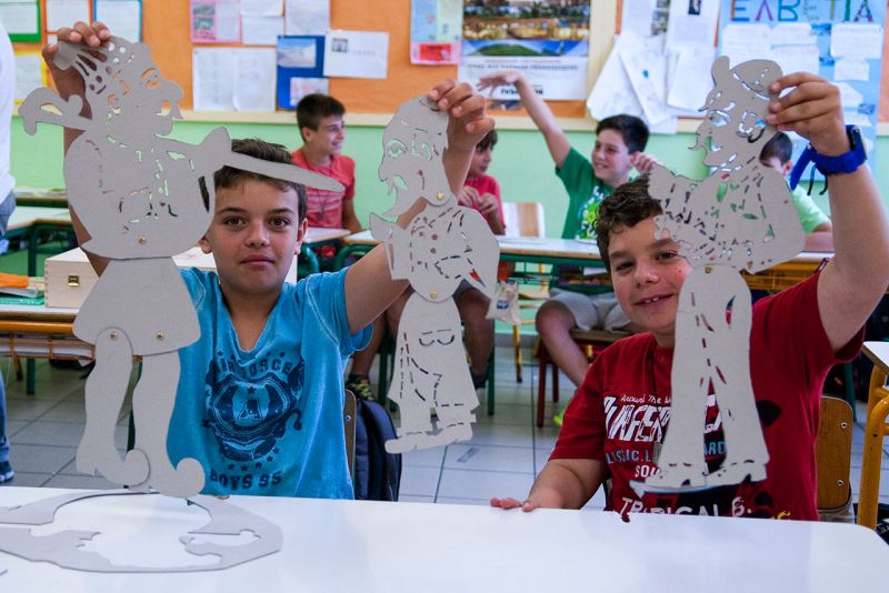 ΔΗΜΙΟΥΡΓΙΑ ΠΑΡΑΔΟΣΙΑΚΗΣ ΣΚΑΛΙΣΤΗΣ ΦΙΓΟΥΡΑΣ ΘΕΑΤΡΟΥ ΣΚΙΩΝ
