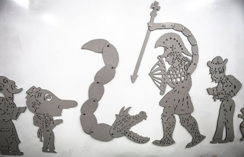 ΔΗΜΙΟΥΡΓΙΑ ΠΑΡΑΔΟΣΙΑΚΗΣ ΣΚΑΛΙΣΤΗΣ ΦΙΓΟΥΡΑΣ ΘΕΑΤΡΟΥ ΣΚΙΩΝ