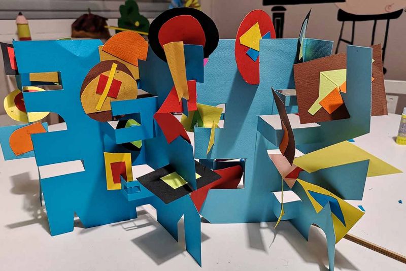 3D ΚΑΡΤΕΣ ΜΕ ΧΡΩΜΑΤΙΣΤΑ ΧΑΡΤΟΝΙΑ